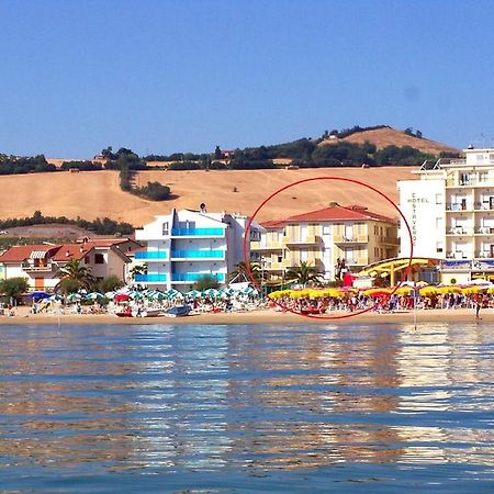 Le Palme 2 Pineto Vacanza Kültér fotó